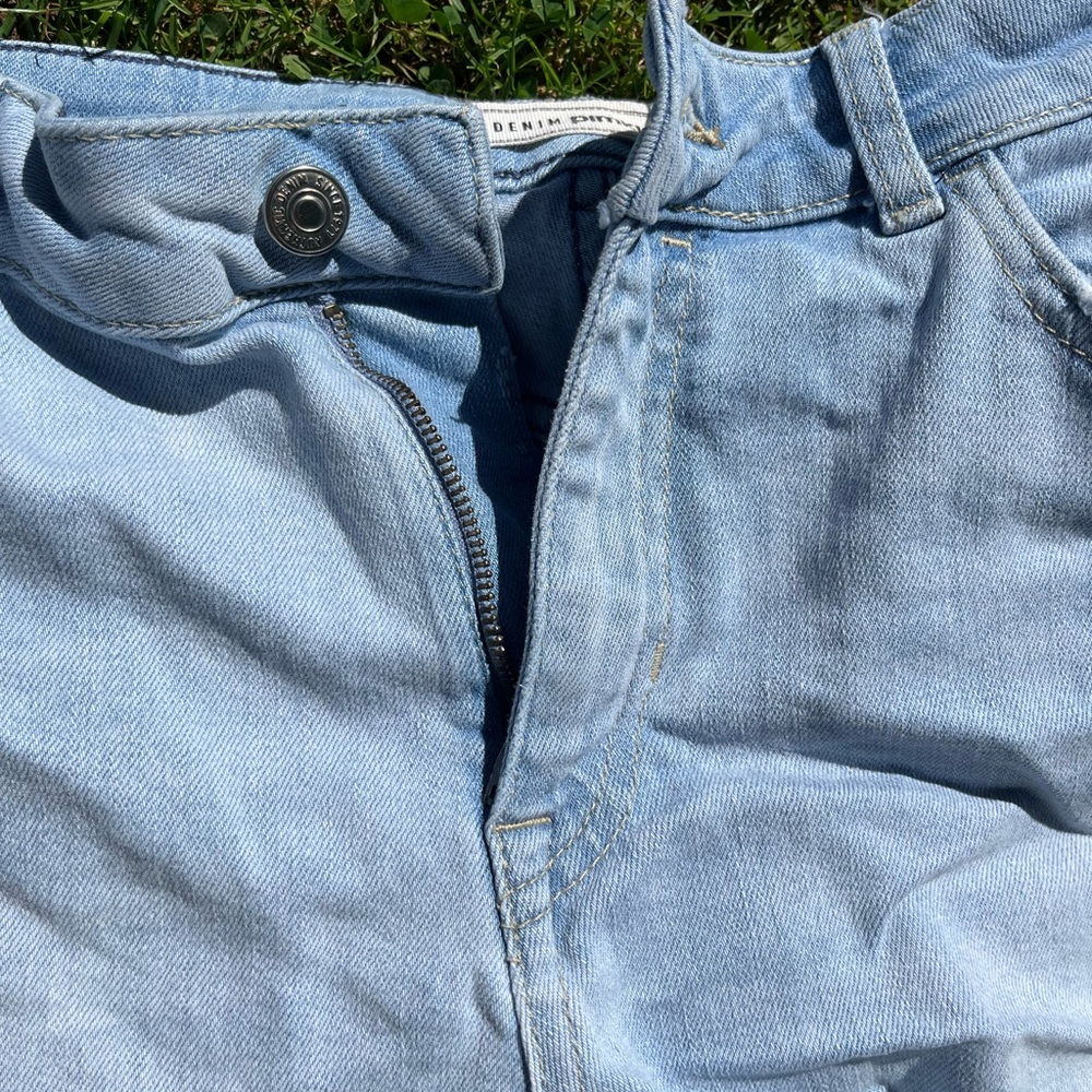 Women's Light Blue Jean Shorts with Lace Trim - Picture 2 of 7